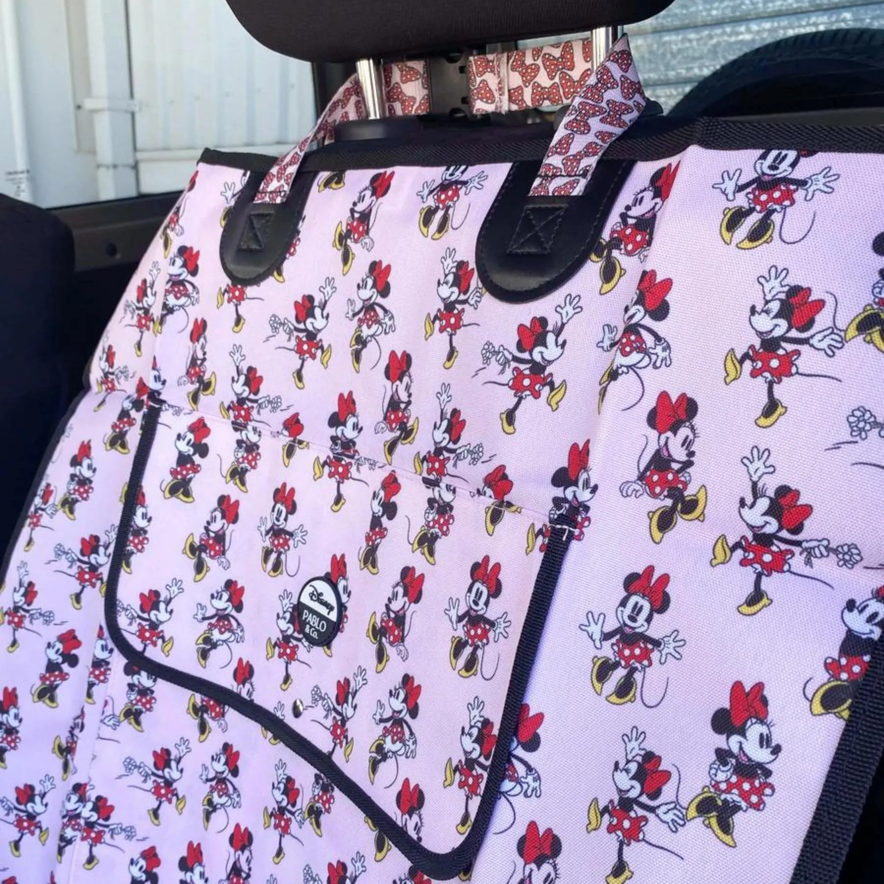 Minnie Mouse & Flowers Single Car Seat Cover
